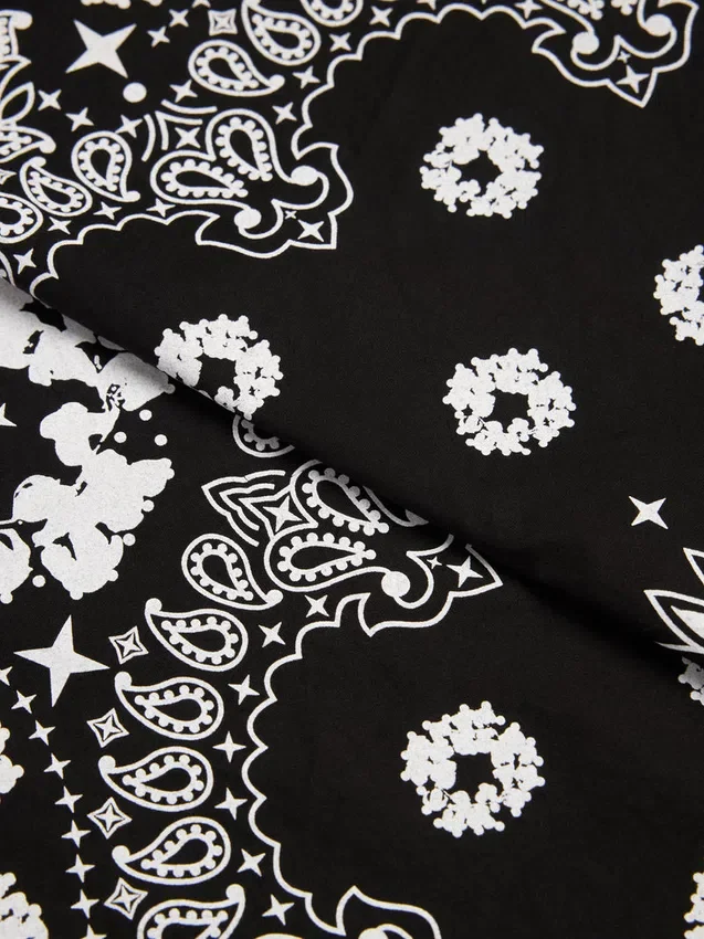 Cotton Wreath bandana met paisleypatroon en krans, zwart