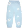 Cotton Wreath Sweatpant met bloemenkrans in poederblauw