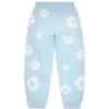 Cotton Wreath Sweatpant met bloemenkrans in poederblauw