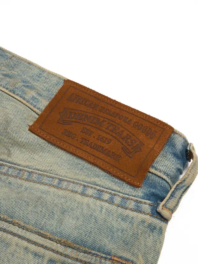 Dirty Wash Cotton Wreath Denimshort