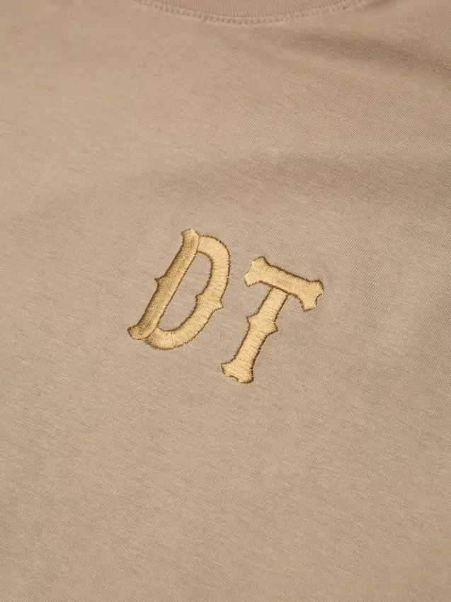 DT City T-shirt Tan