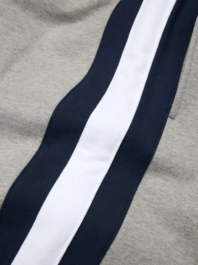 DT gestreepte joggingbroek met open zoom, grijs