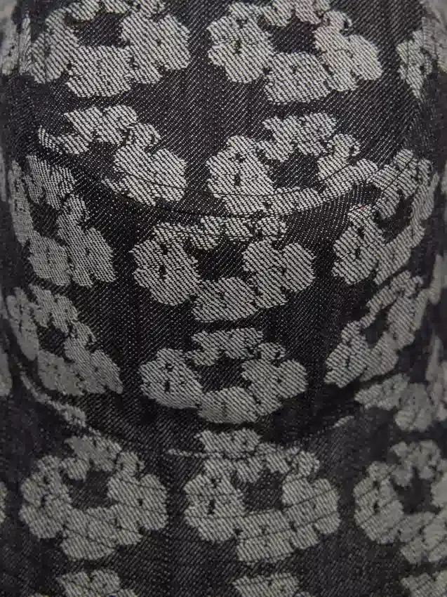 Jacquard Wreath-emmerhoed, gewassen zwart